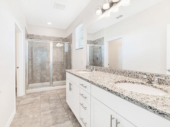 Owner s bath with dual sinks