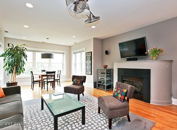 2nd image of 1615 W Catalpa Ave #3