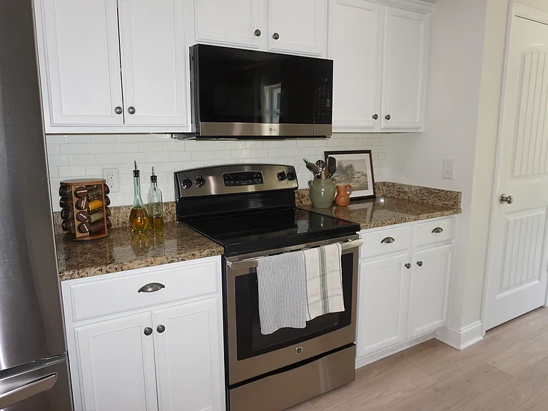 211 Bungalow Rd — Photo 17