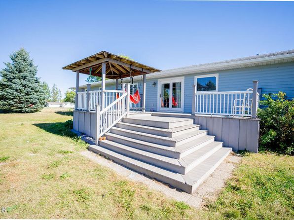 710 10th Ave SW, Jamestown, ND 58401