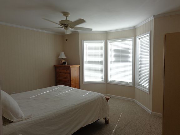 4th image of 32790 Greens Way