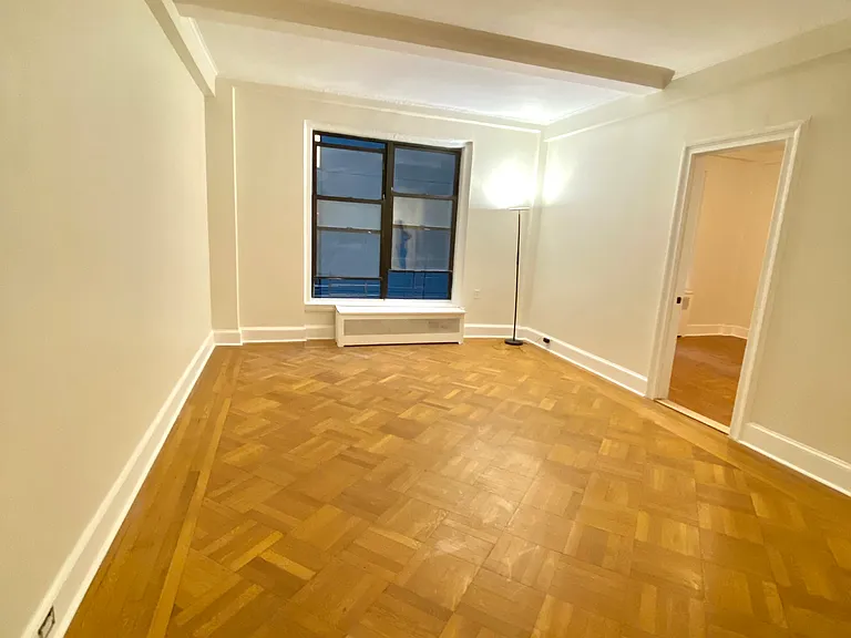 105 W 55th St #9F — Photo 3