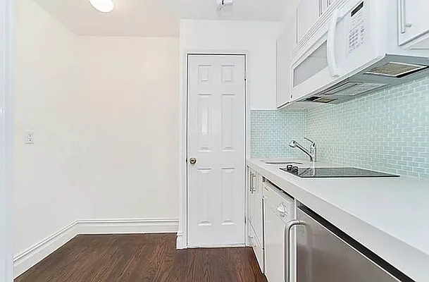 Rented by Living New York | media 12