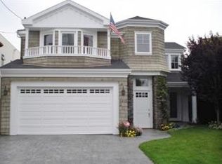 1431 8th St, Manhattan Beach, CA 90266