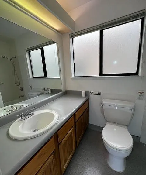 765 Macarthur Blvd #E — Photo 10