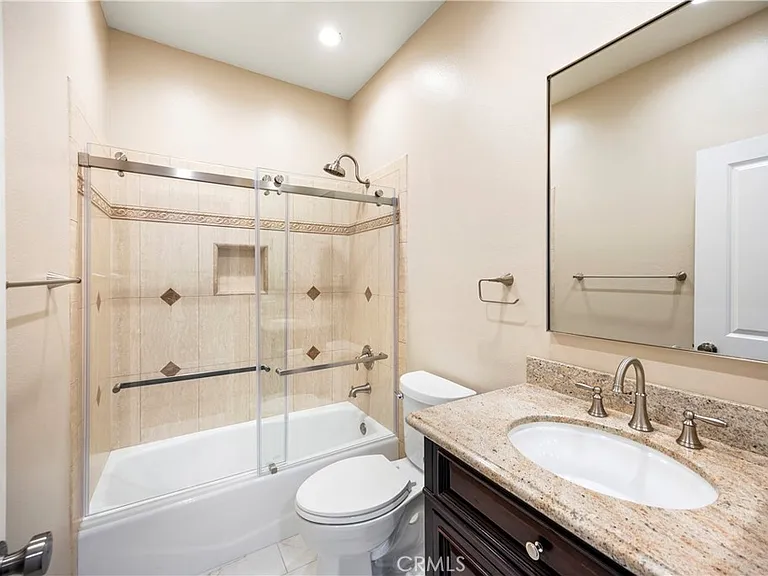 12 Opera Ln — Photo 16