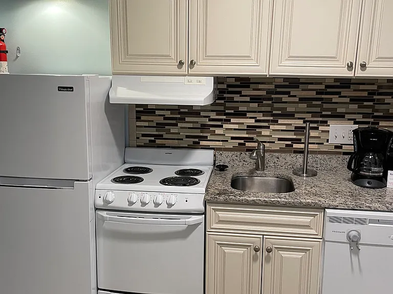 1501 S Ocean Blvd #703 — Photo 9