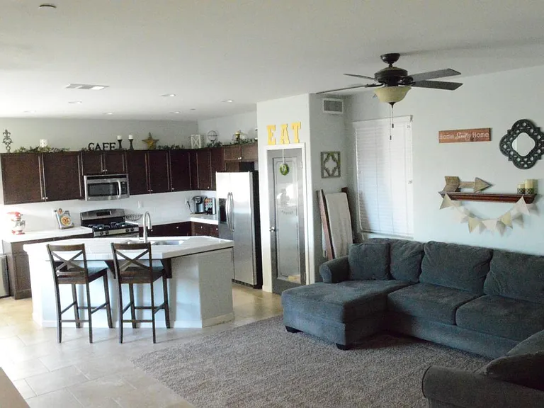 Kitchen/Living Room