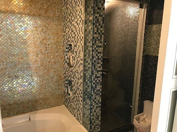 2nd image of 46 Mulberry St APT 1A