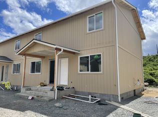 610 N Main St, Phoenix, OR 97535