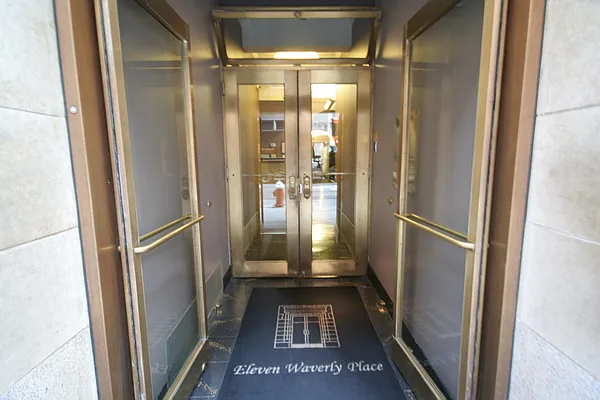 Rented by MetroNest | media 21