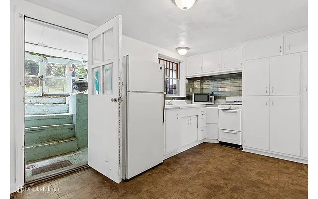 Rented by Douglas Elliman | media 3