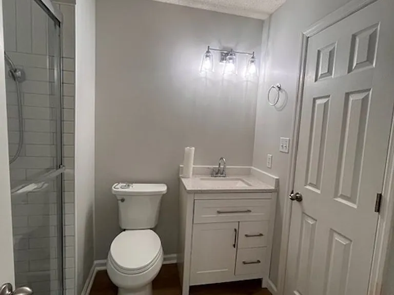 3276 Oak Garden Dr — Photo 5