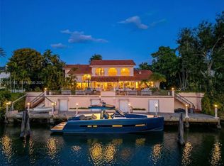 6636 Riviera Dr, Coral Gables, FL 33146