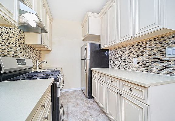 4th image of 615 W 183rd St APT 5E