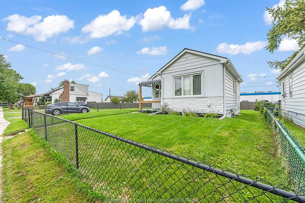 2 bed, $2,100 — Photo 3