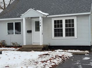 124 Ford Dr, North Syracuse, NY 13212
