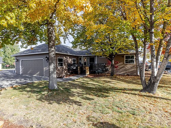 5th image of 940 NE Purcell Blvd