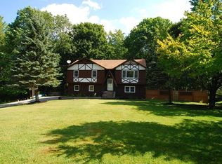 547 W Mountain Rd, Sparta, NJ 07871