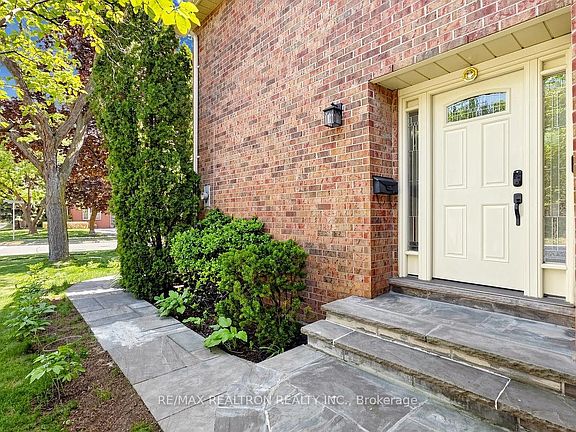 2nd image of 1120 Potters Wheel Cres