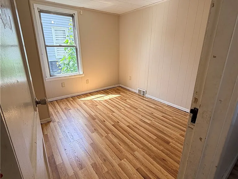 1704 State Ave — Photo 17