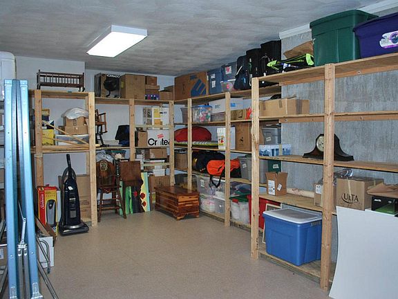 5th image of 6705 Hidden Woods Dr