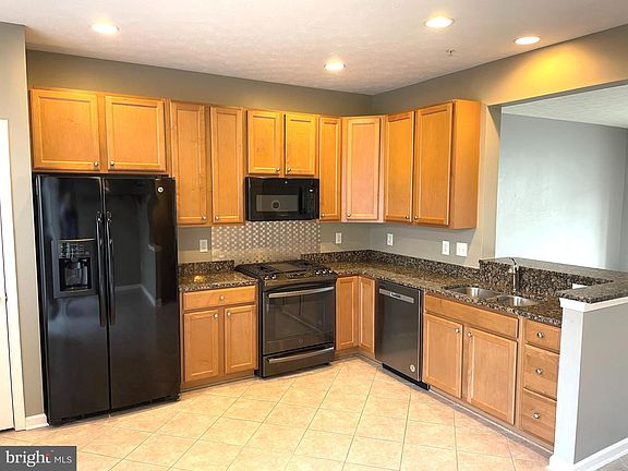2nd image of 7126 Tanager Ave