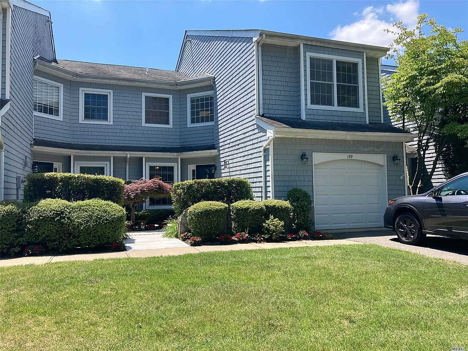 1st image of 139 Lakebridge Dr N