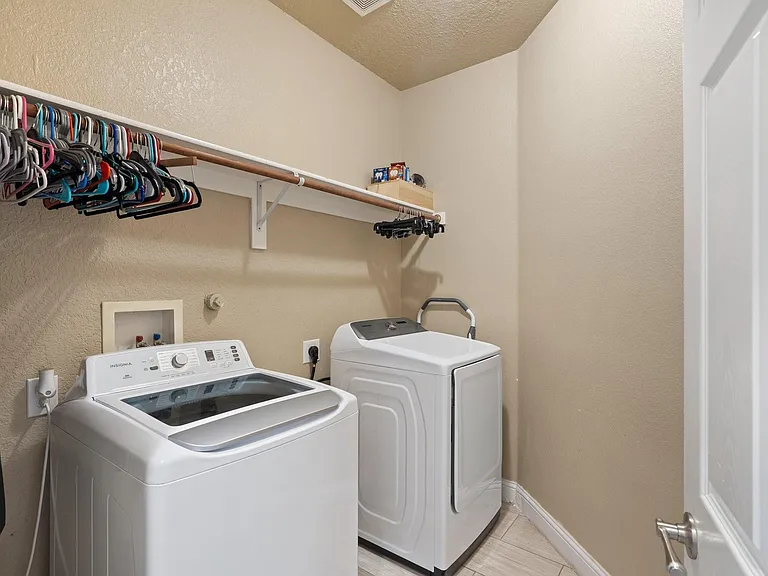 416 Cypress Hill Dr — Photo 11
