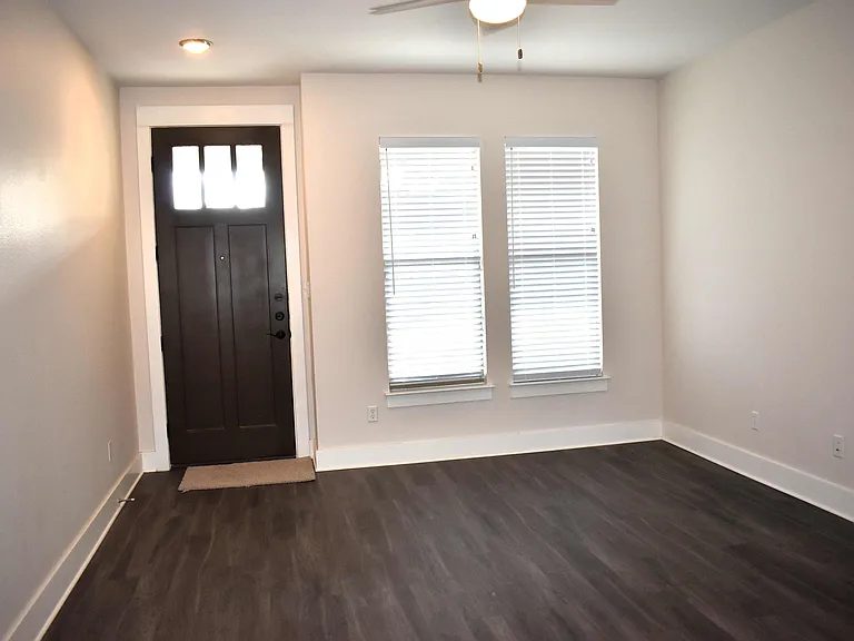 Windermere Parke Garden Villas — Photo 47