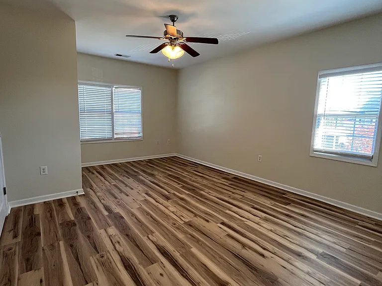 616 Marshtree Ln #301 — Photo 17