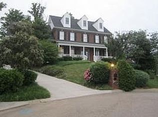 301 Willow Walk Ln, Knoxville, TN 37922