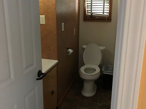 Bathroom1-1