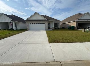112 Star Ln, Broussard, LA 70518