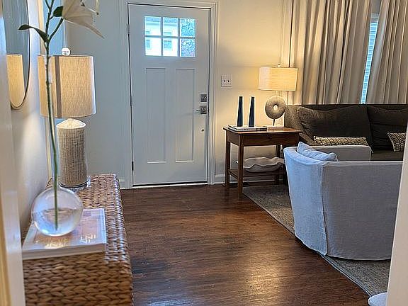 4th image of 2607 Bonita Cir SW