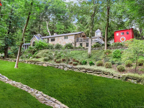 198 Steep Hill Road, Weston, CT 06883