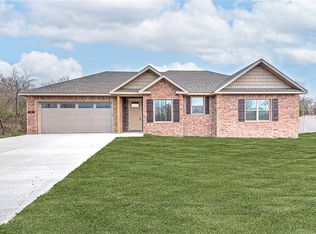 12 Dirleton Dr, Bella Vista, AR 72715