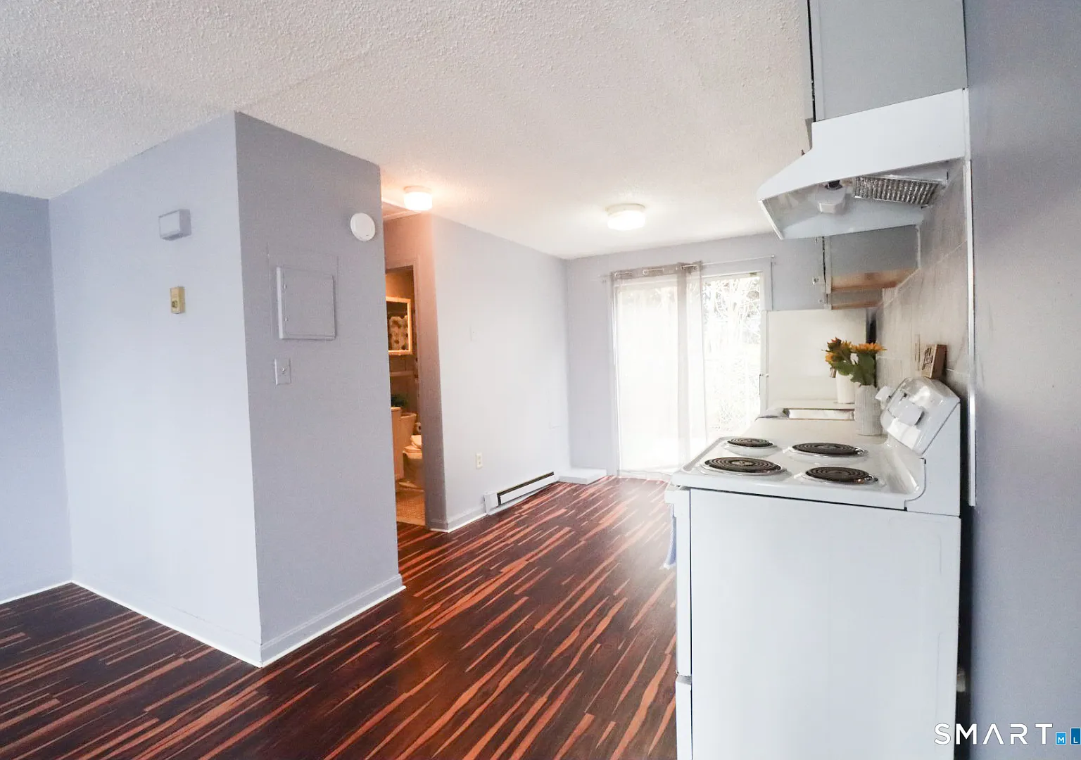 Studio, 1.0 bath, 350 sqft, $1,250 — Photo 4