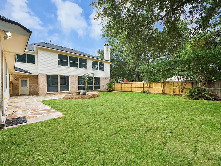 16203 Broken Timber Cir — Photo 43