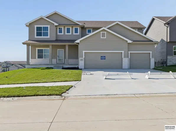 21427 Y St, Elkhorn, NE 68022