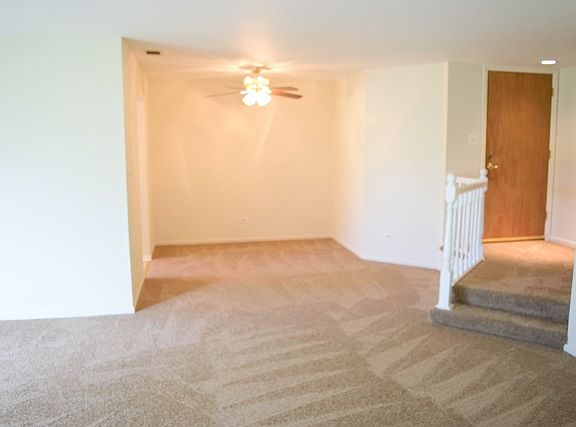 3rd image of 1208 Knottingham Ct APT 1B