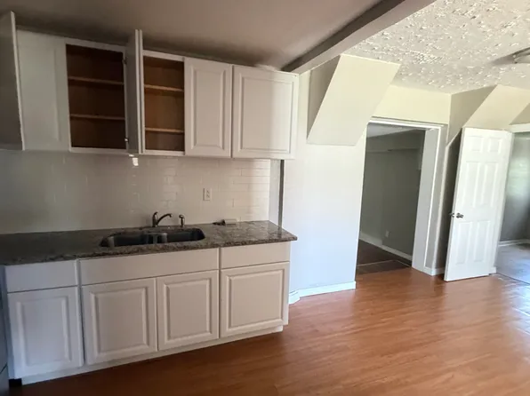 7156 Wendy Cir, Jacksonville, FL 32211
