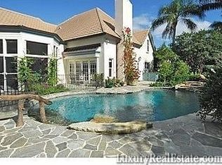 130 4th Ave S, Naples, FL 34102