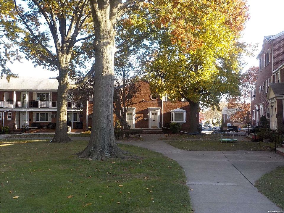 1st image of 247-40 77th Crescent 1st fl
