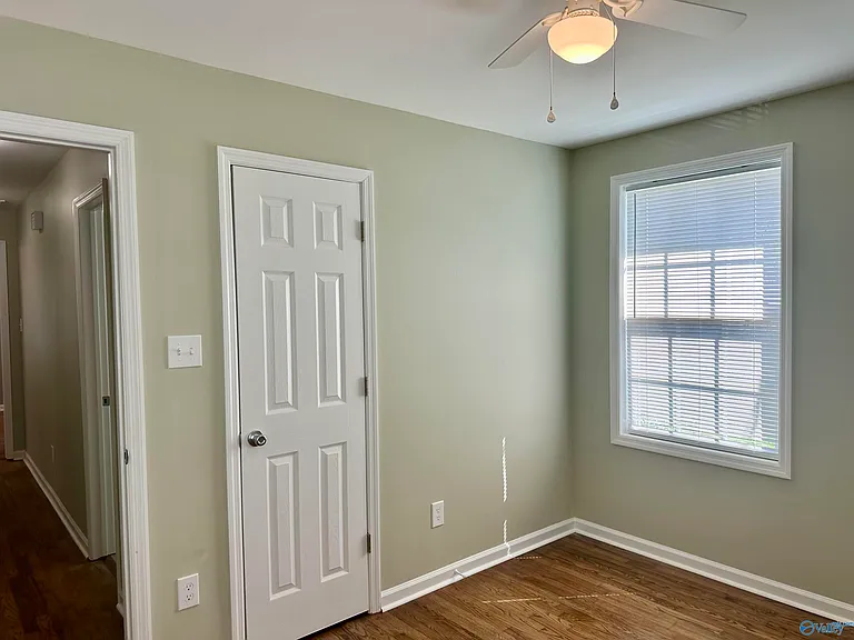 3111 Hale Dr SW — Photo 11