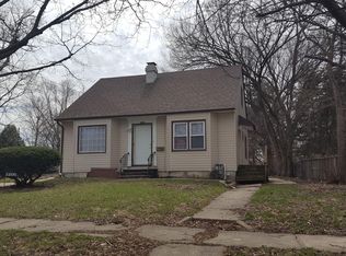 1206 Loomis St, Rockford, IL
