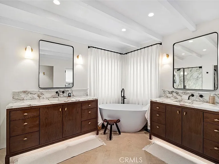 27 Emerald Bay — Photo 25