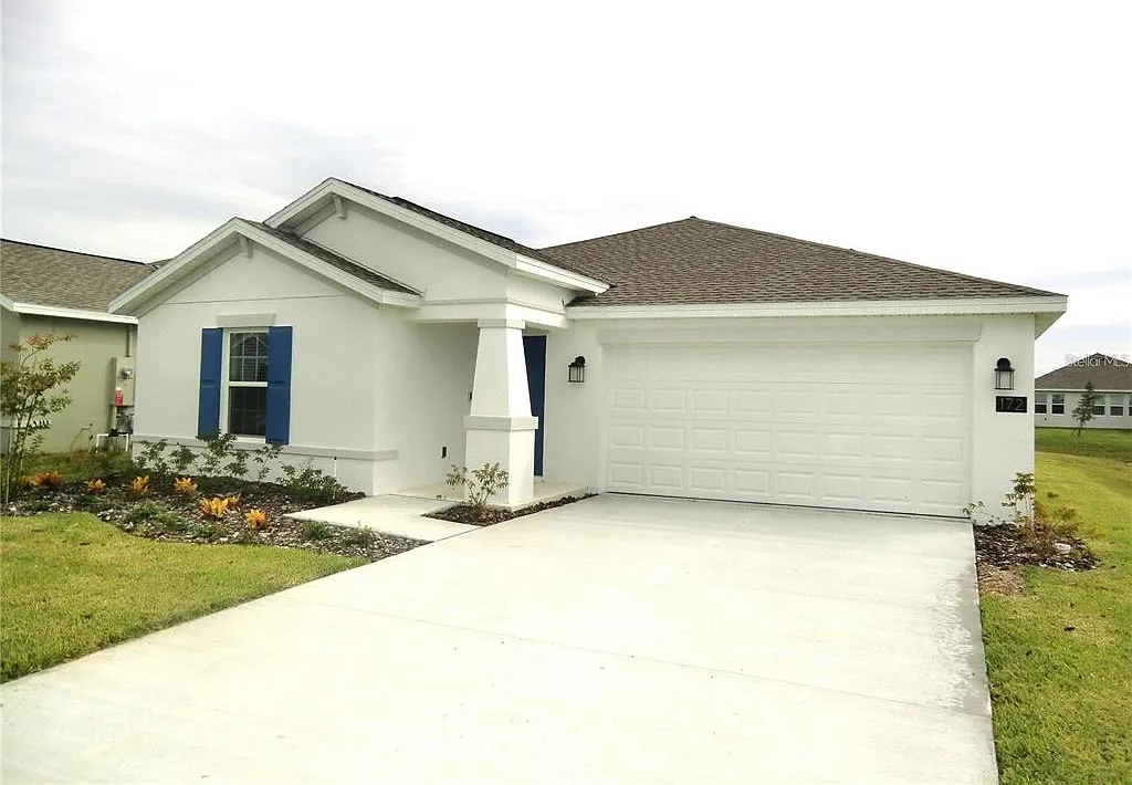 3 bed, 2.0 bath, 1560 sqft, $1,950 — Photo 1