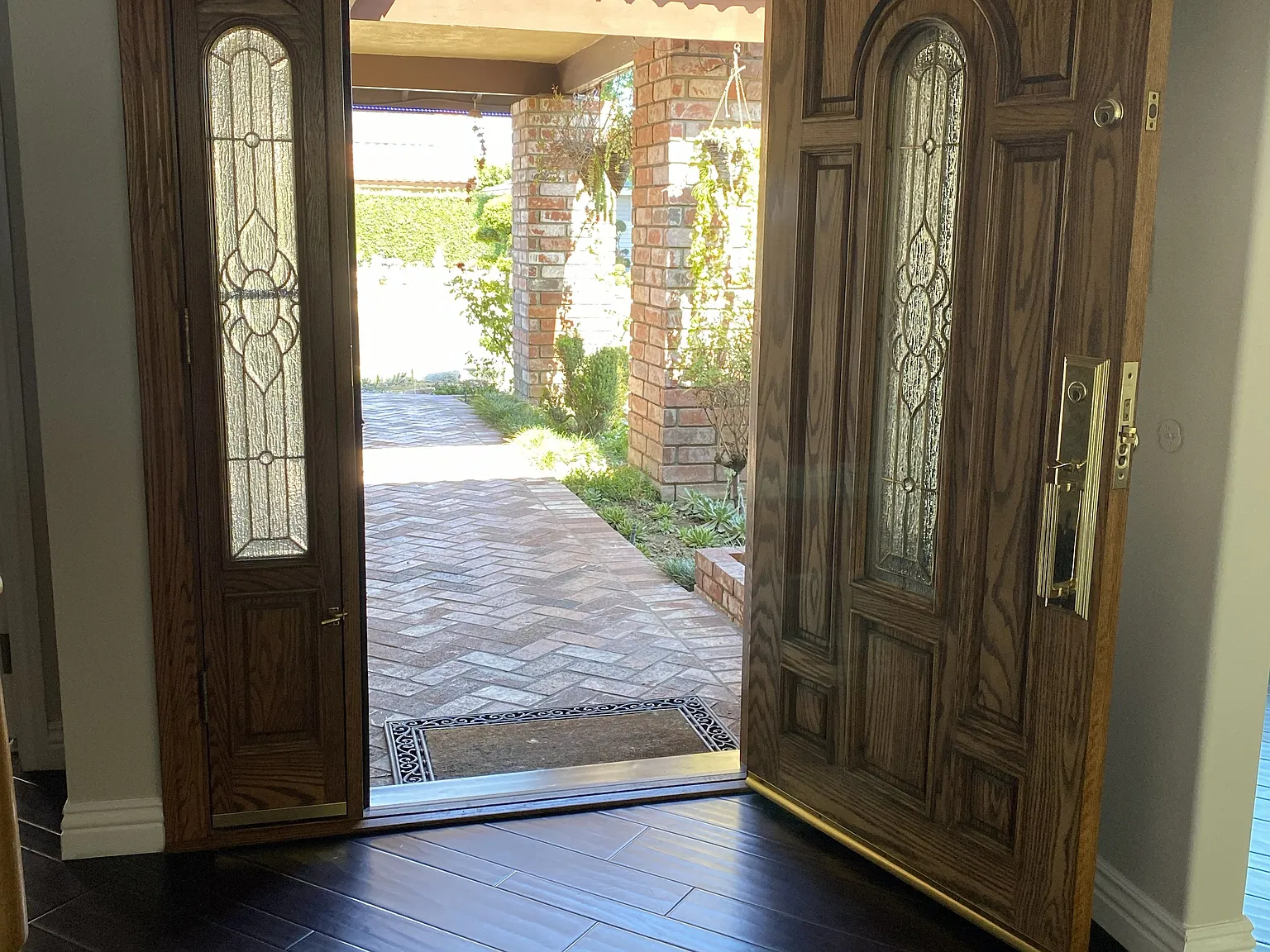 4 bed, 2330 sqft, $5,100 — Photo 4
