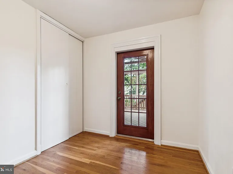 9923 Mayfield Dr — Photo 12